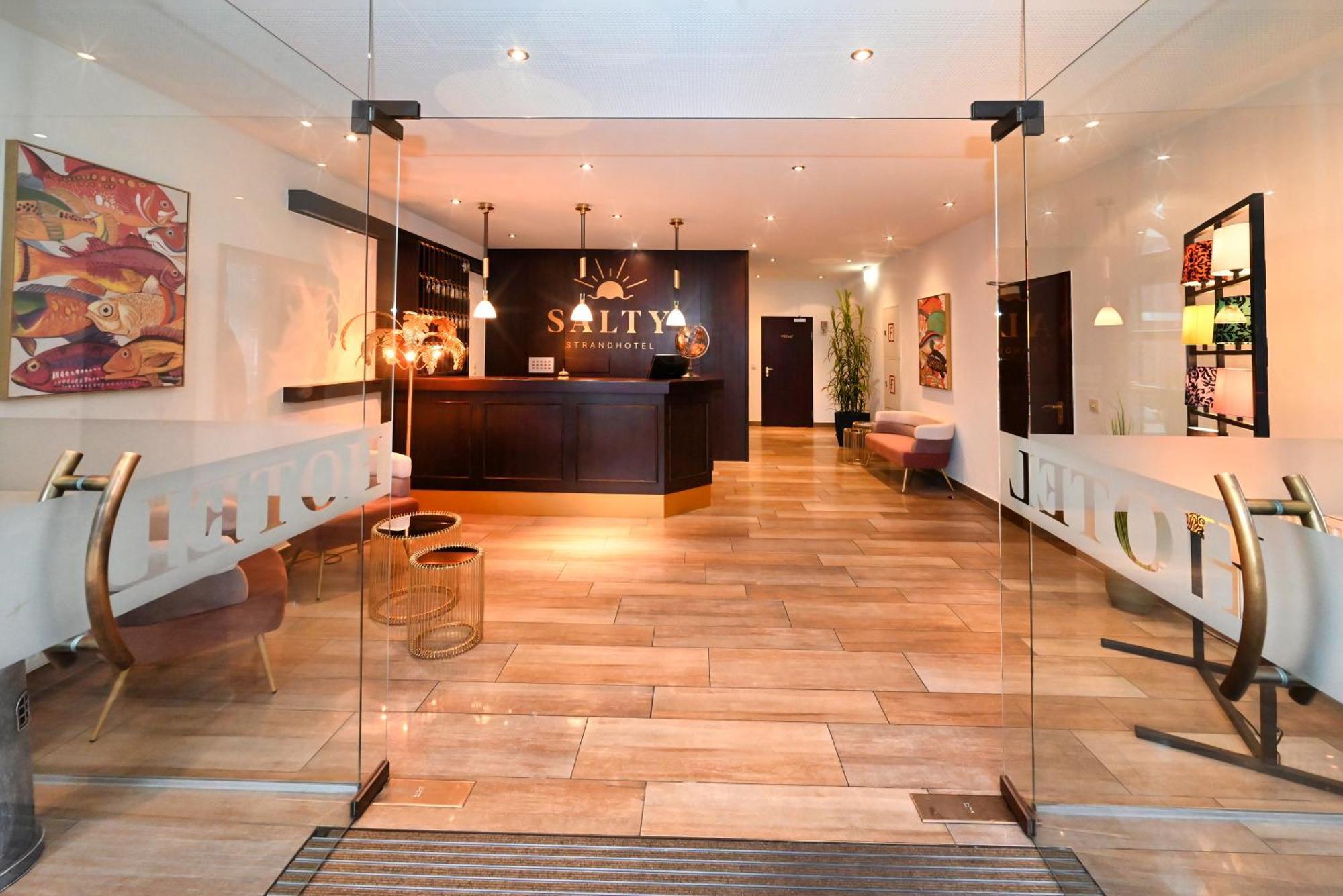 Strandhotel Salty Büsum Extérieur photo
